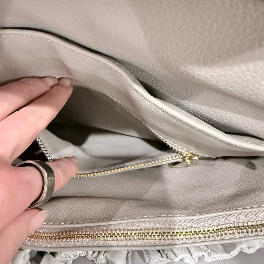 Fawn Design Light Gray Baby Bag